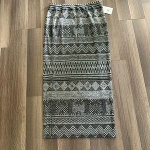 Shimmery Patterned Skirt